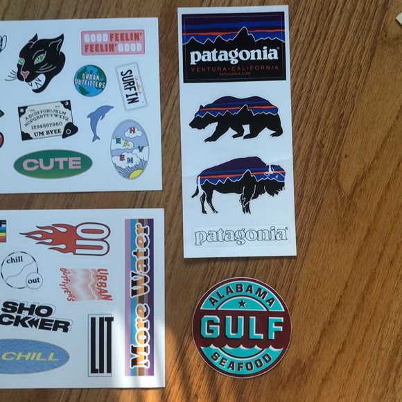 6 vineyard vines stickers, Patagonia, St. Bernard - Picture 4 of 4